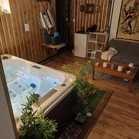 Gasthof Spa Privatif - Love Room Saint-Michel-d'Euzet