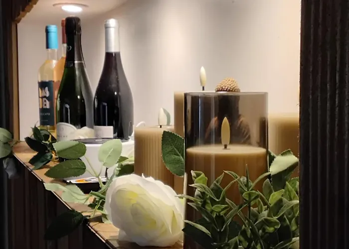 Love Room avec Jacuzzi Privatif - Expérience Unique dans le Gard Affittacamere