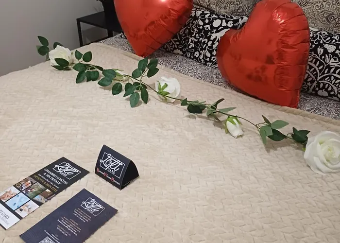 Love Room avec Jacuzzi Privatif - Expérience Unique dans le Gard *